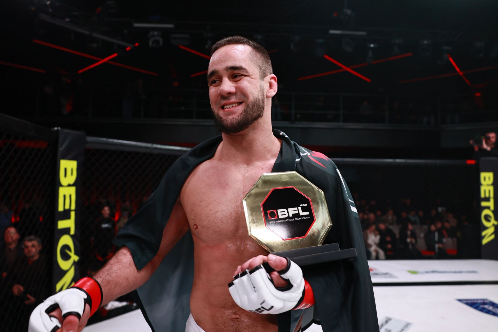 Офіційно: Баркар проти Ель-Усаїді очолить BFL PRO MMA 2 в Києві