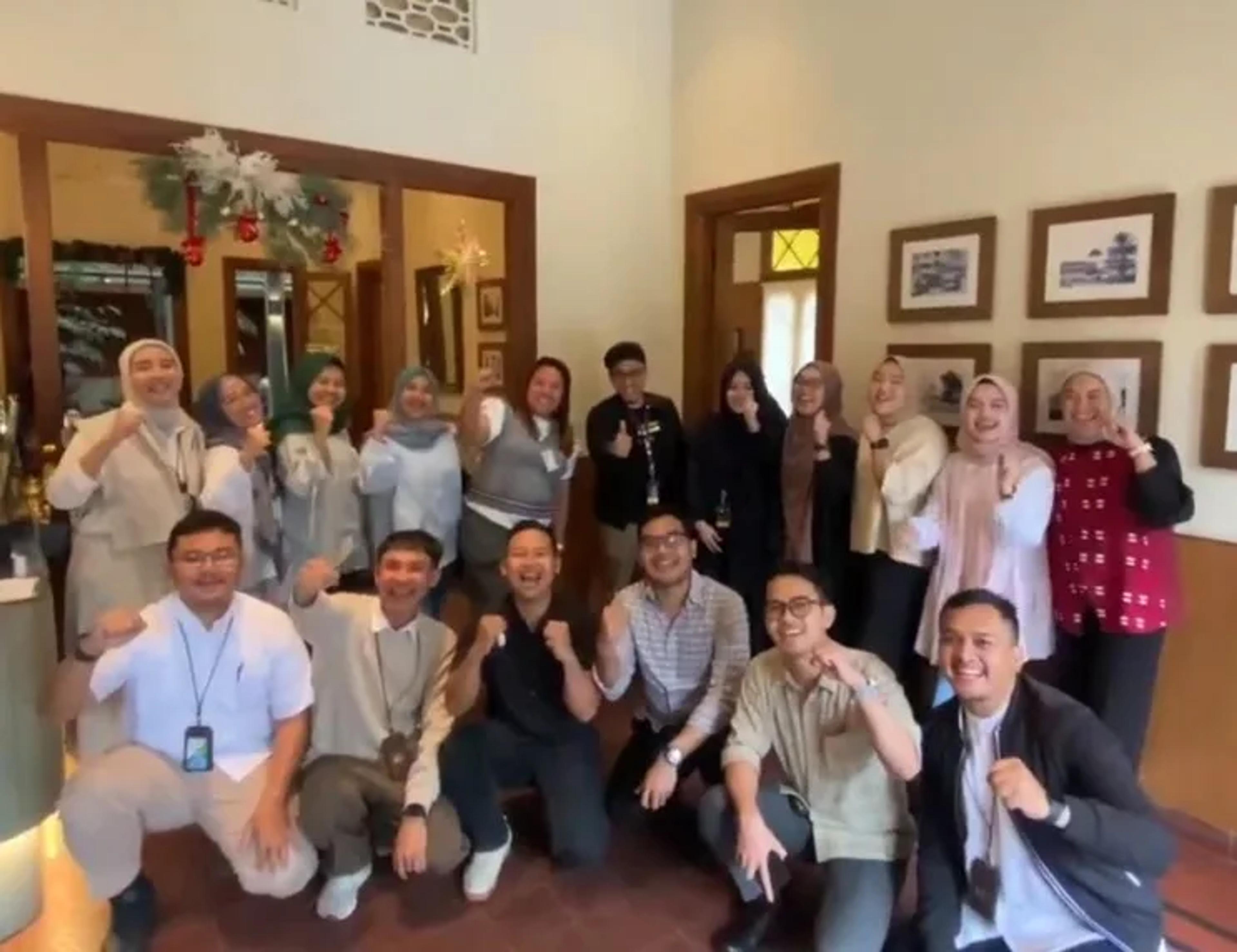 Yoso Lukito Google Certified, Founder Sekolah Digital Bisnis Indoensia Bimbing Tim Media Sosial BPJS Ketenagakerjaan Kanwil Jawa Barat dengan Strategi Digital Marketing Terkini