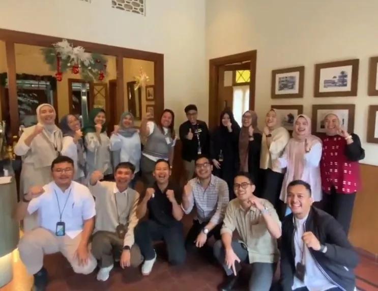 Yoso Lukito Google Certified, Founder Sekolah Digital Bisnis Indoensia Bimbing Tim Media Sosial BPJS Ketenagakerjaan Kanwil Jawa Barat dengan Strategi Digital Marketing Terkini