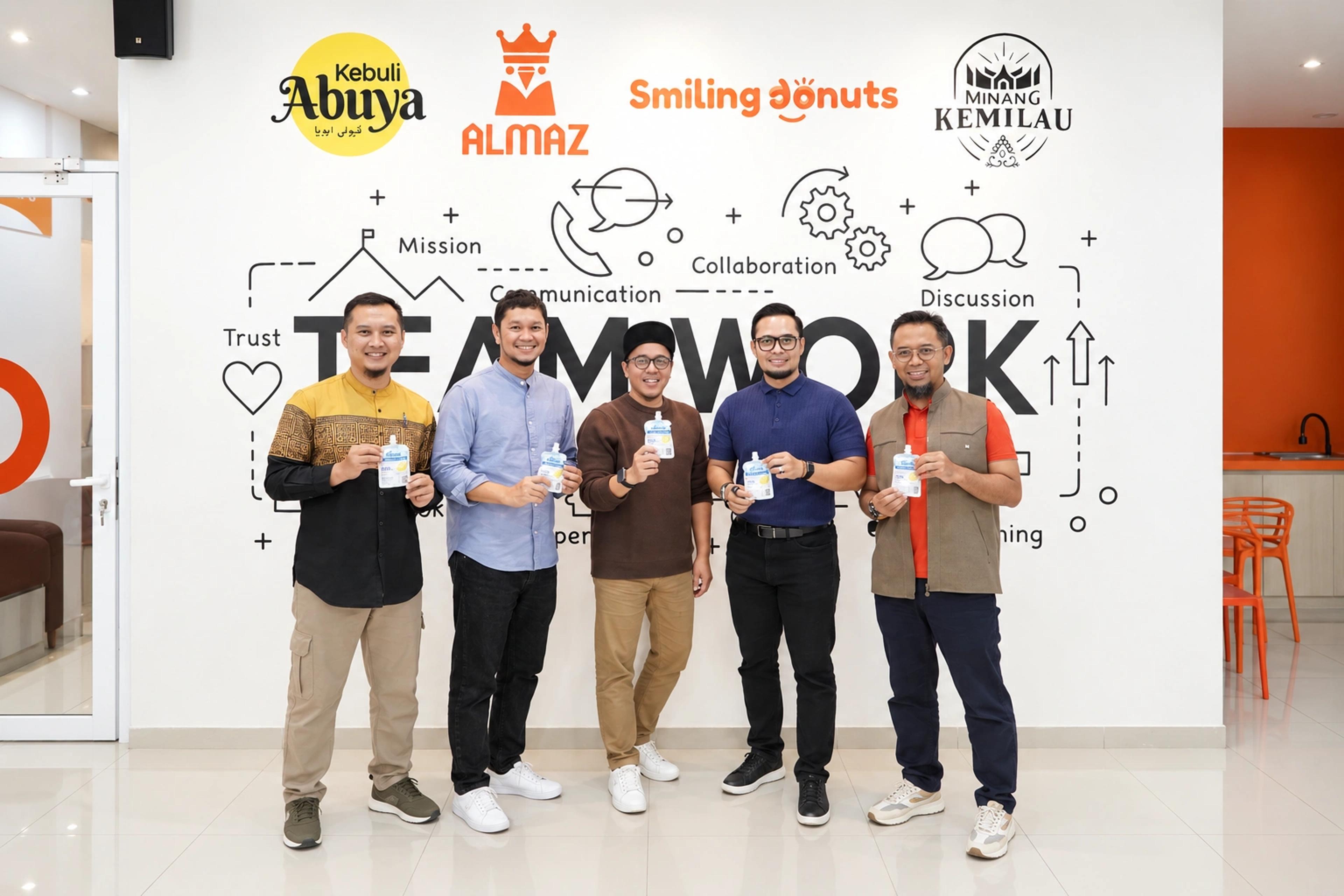 Berdagang Berbeda dengan Berbisnis Almaz Group Berdiskusi Bersama Coach Yoso Lukito Mencari Perspektif Baru