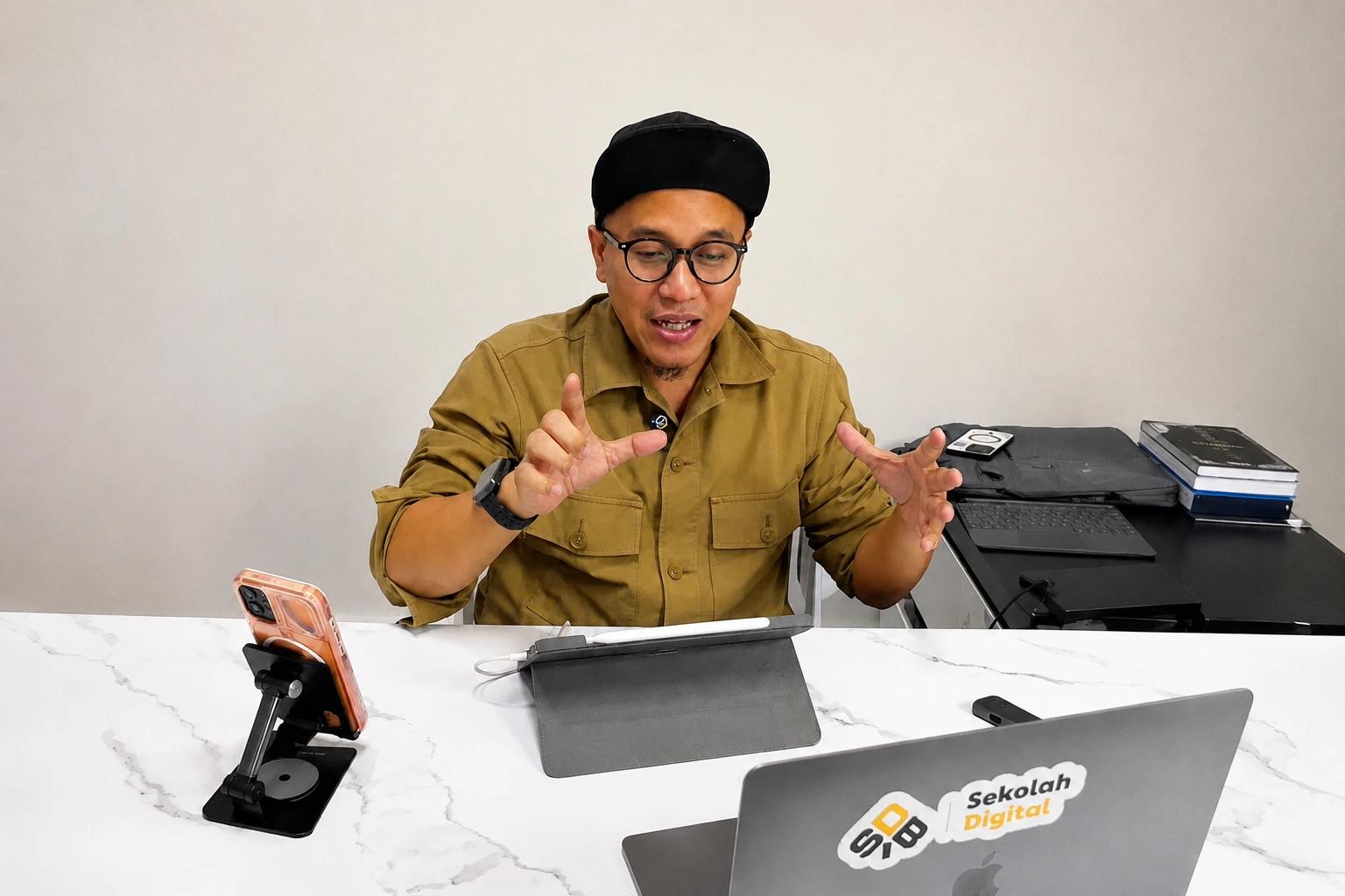 Strategi Digital Sekolah Digital Bisnis Indonesia Dukung Program Bangga Kencana BKKBN RI di Kota Makassar