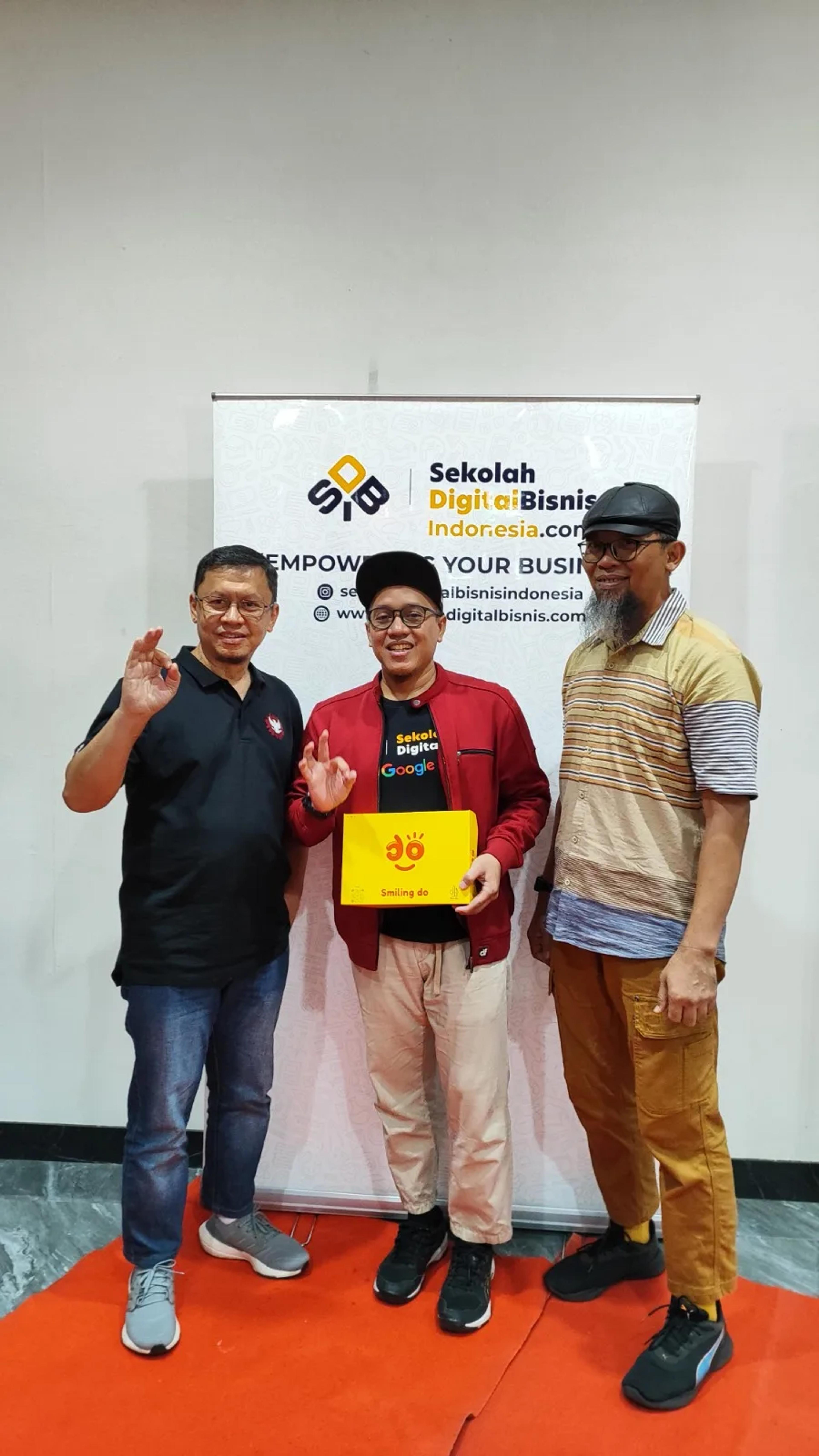 Optimalkan Media Sosial, Tingkatkan Penjualan: Workshop SDBI dan Smilling Do