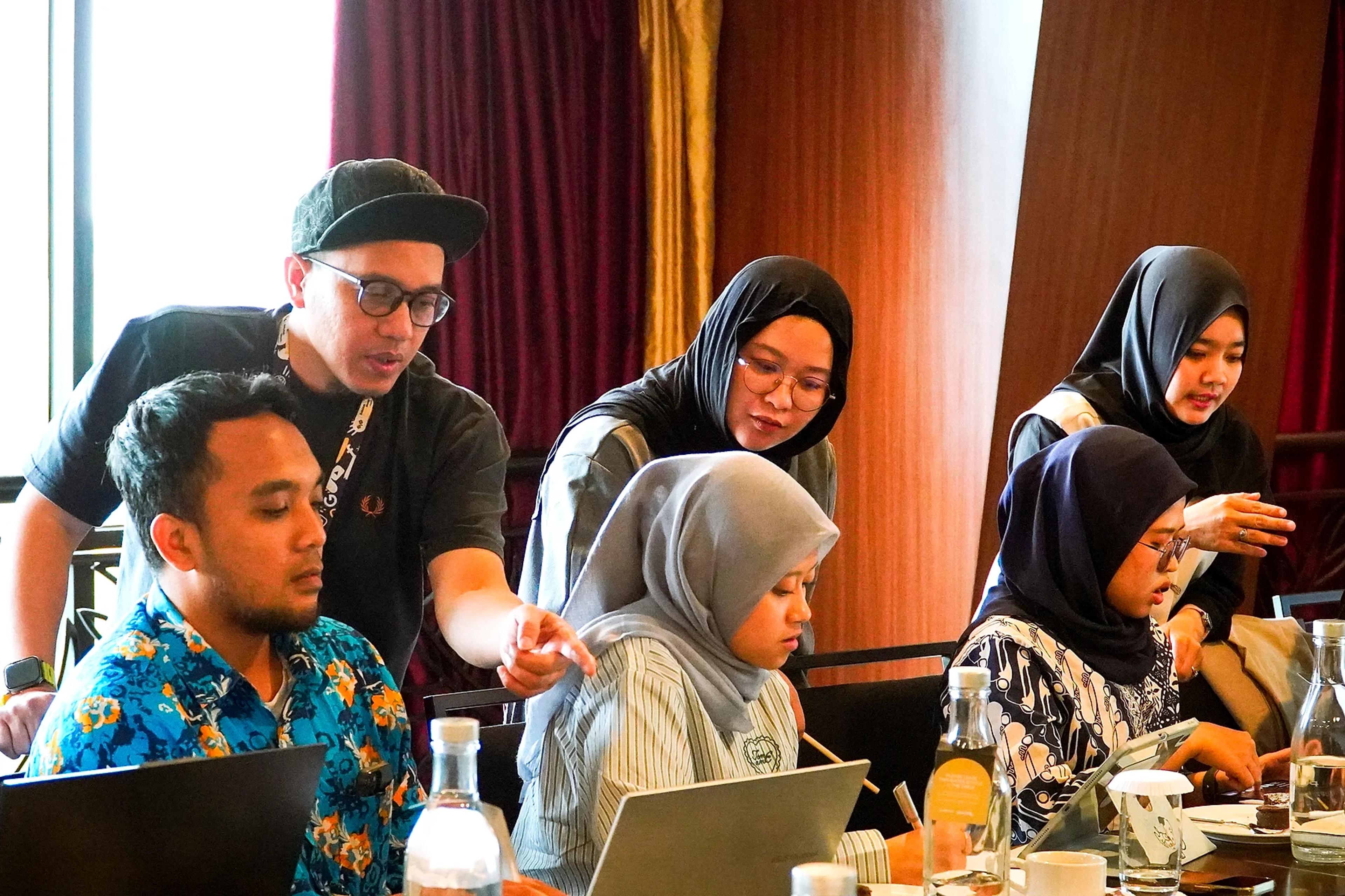 Bisnis Stuck dan Sulit Berkembang? Ini Tanda Kamu Butuh Konsultan Bisnis Sekarang!
