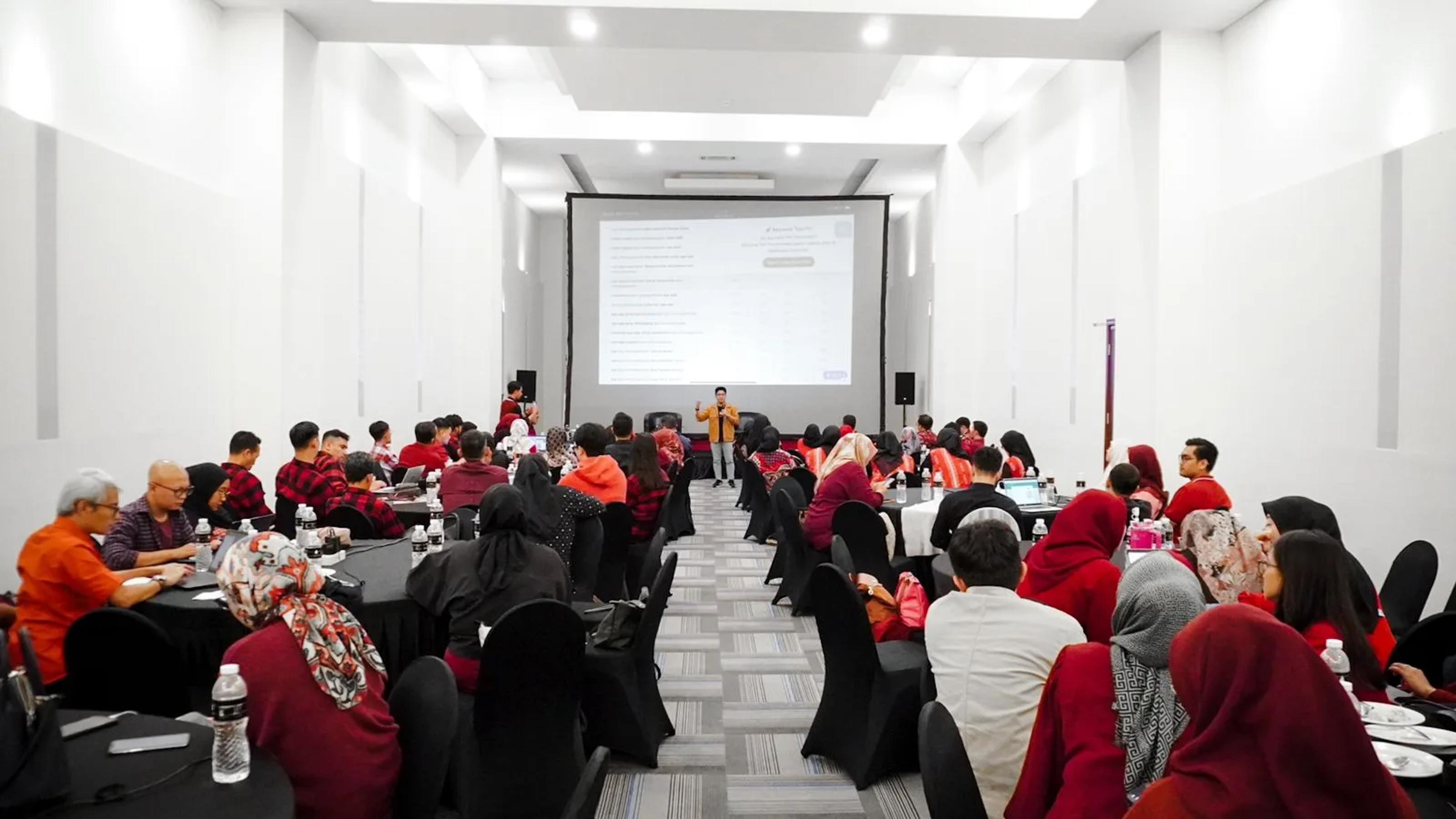 Kolaborasi Sukses Sekolah Digital Bisnis Indonesia dan BPJS Ketenagakerjaan Edukasi Digital Marketing untuk Ribuan Peserta