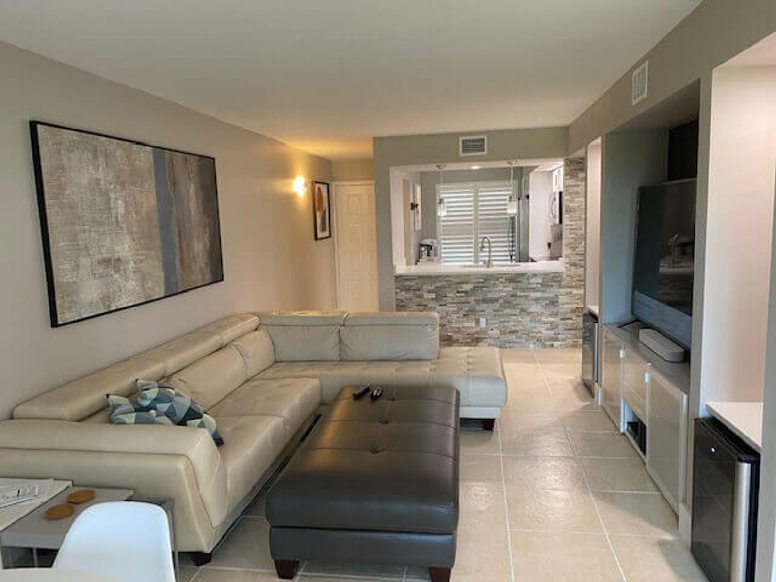 Beach Condo Tierra Verde Renovation - Image 6