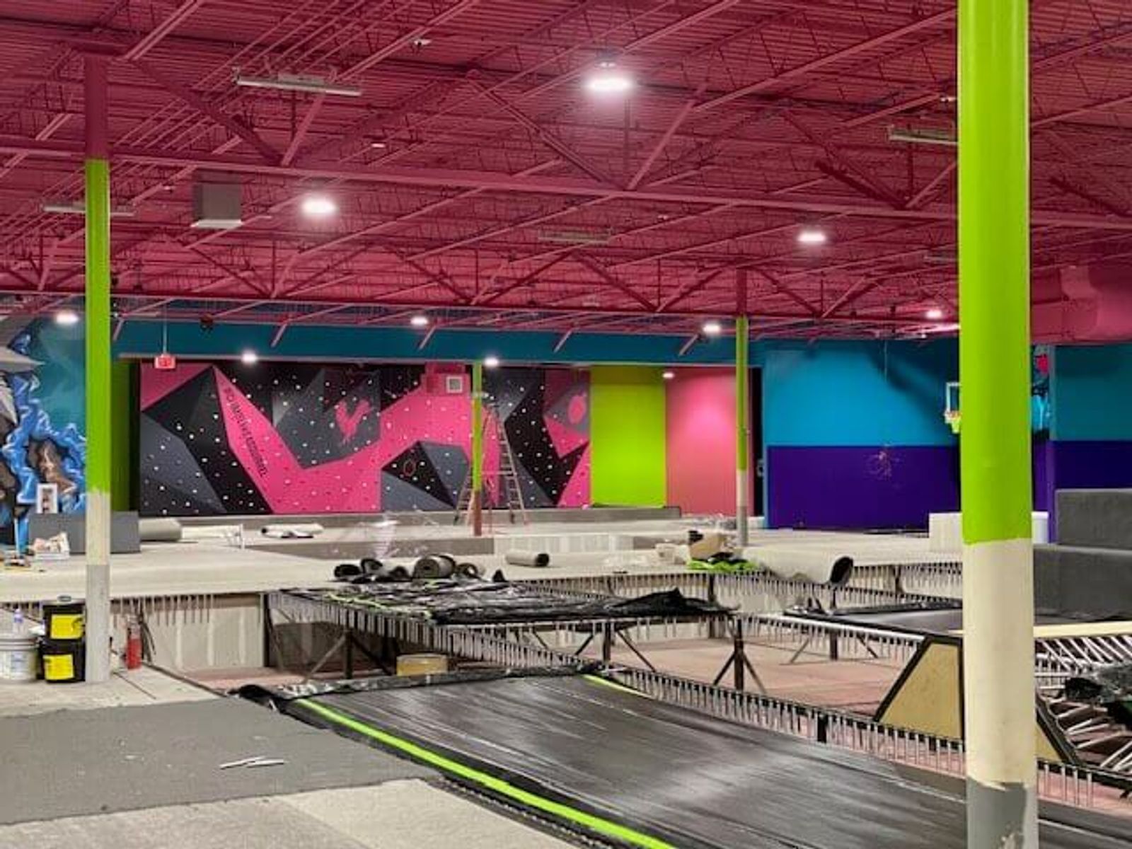 Flying Squirrel Trampoline Park - Image 12