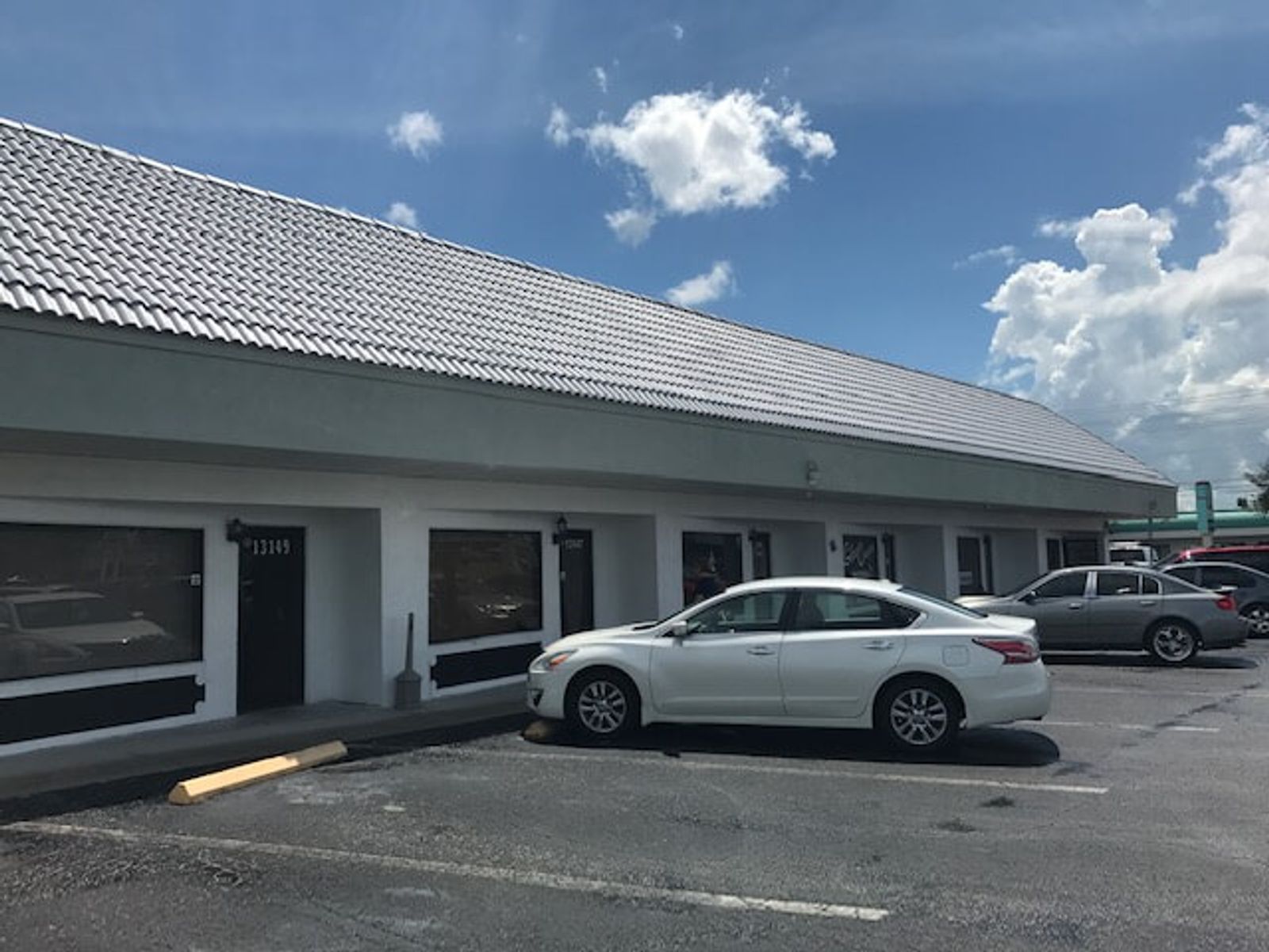 Dr Anthony Spine Center Office - Image 19