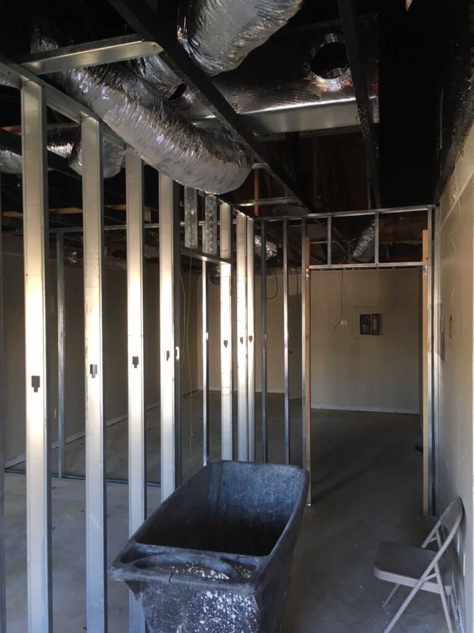 Dr Anthony Spine Center Office - Image 11