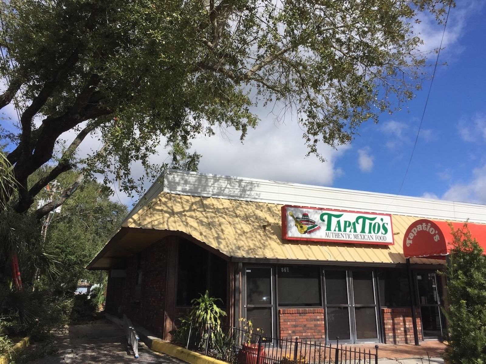 Tapatios Restaurant - Image 12