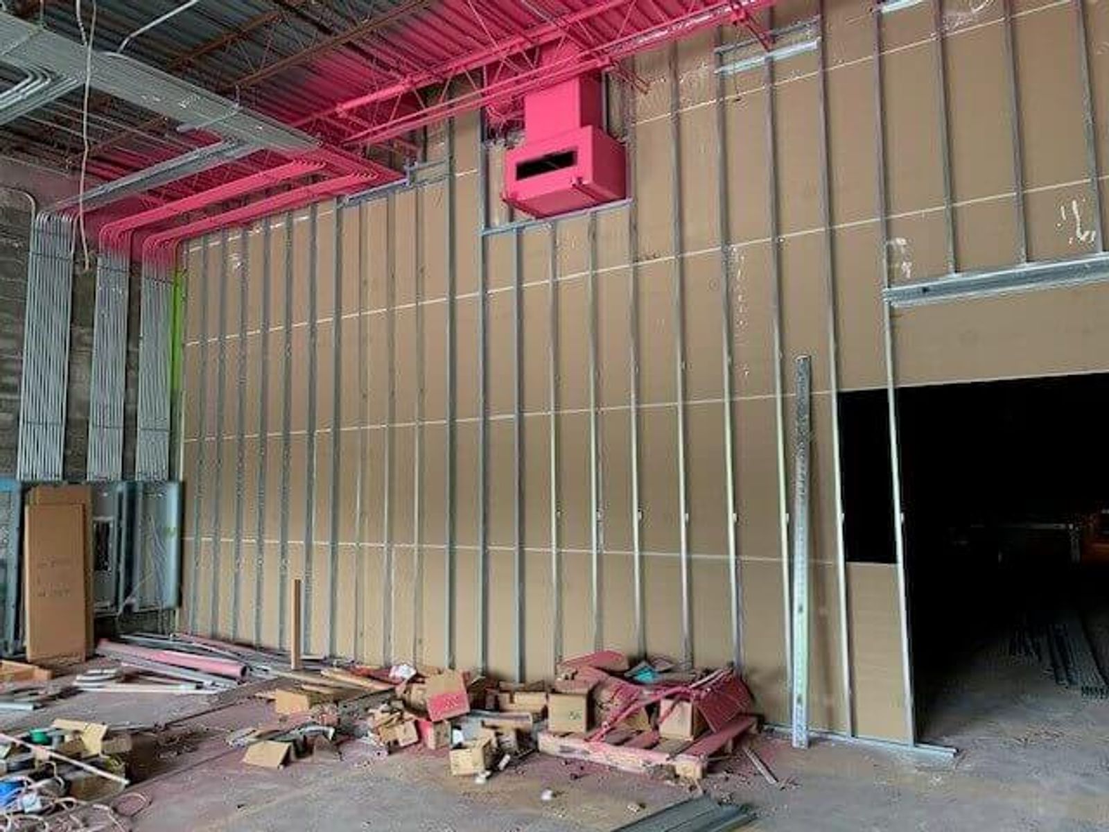 Flying Squirrel Trampoline Park - Image 63