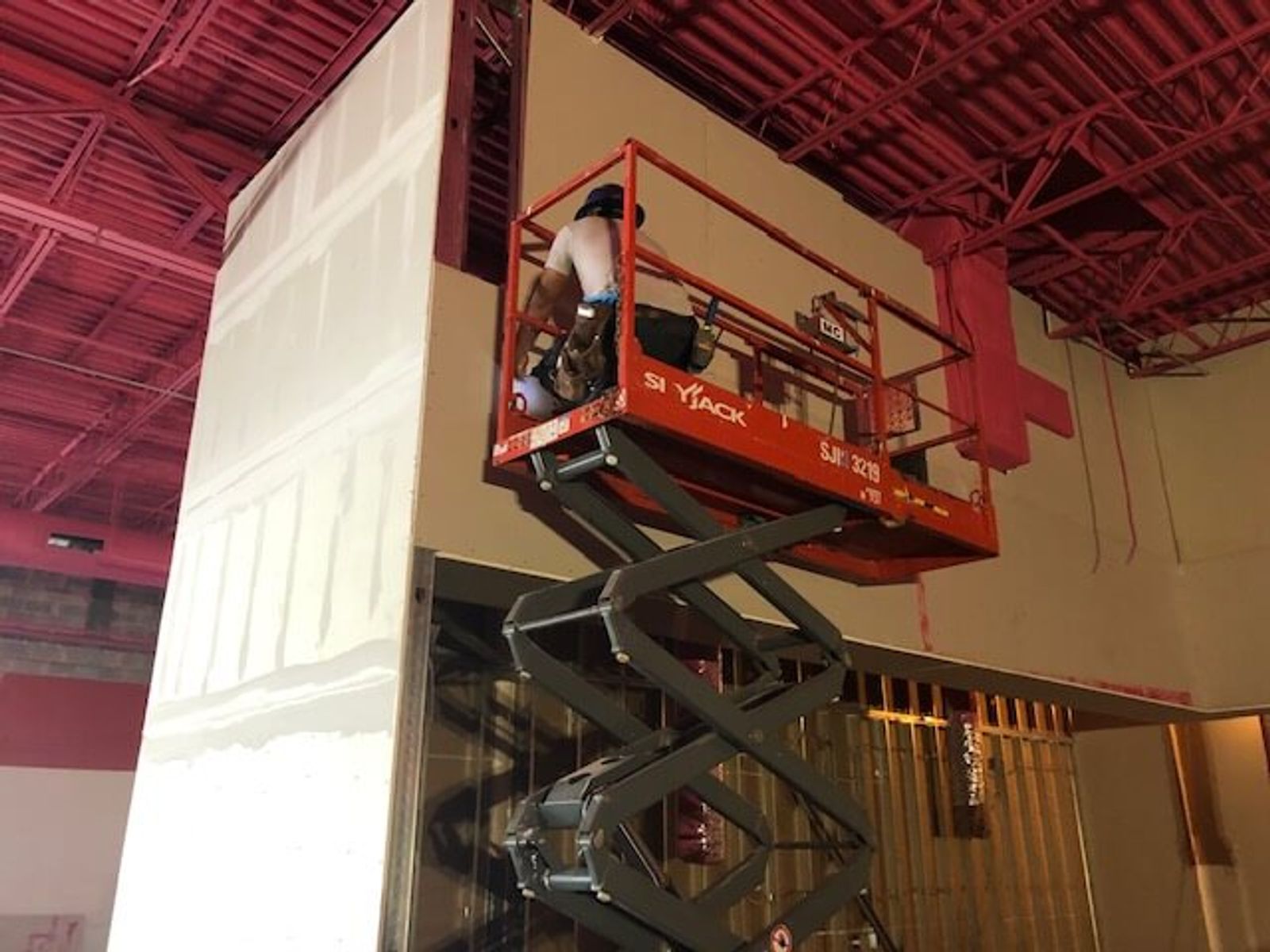Flying Squirrel Trampoline Park - Image 20