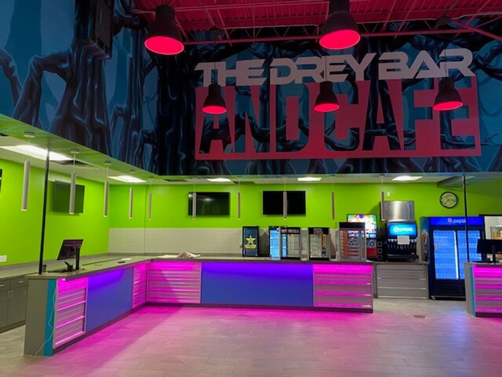 Flying Squirrel Trampoline Park - Image 35