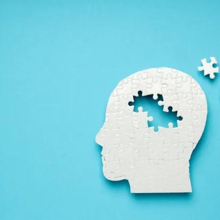 โรคอัลไซเมอร์ เกิดจาก