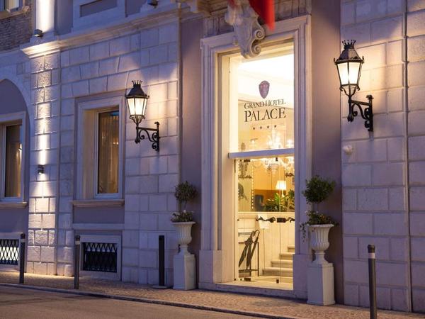 Palace Grand Hotel