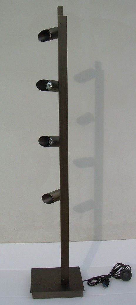 Free Standing lamp
