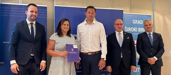 U Širokom brijegu održama svečanost uručivanja Ugovora o financiranju u sklopu Programa prekogranične suradnje između RH i BiH za 2023. godinu