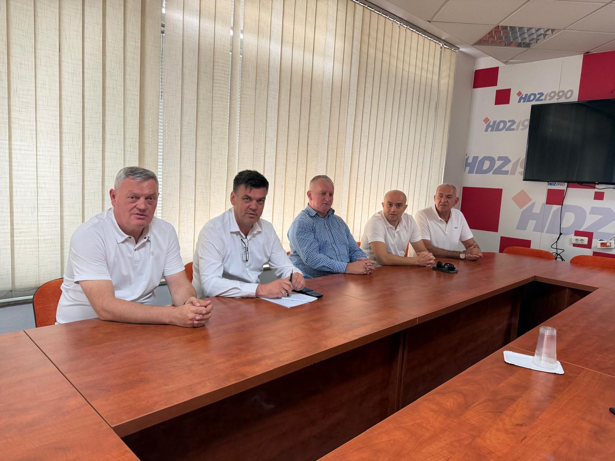 Pet hrvatskih stranaka održalo radni sastanak u Mostaru: potvrđena dobra suradnja i dogovorene daljnje zajedničke aktivnosti