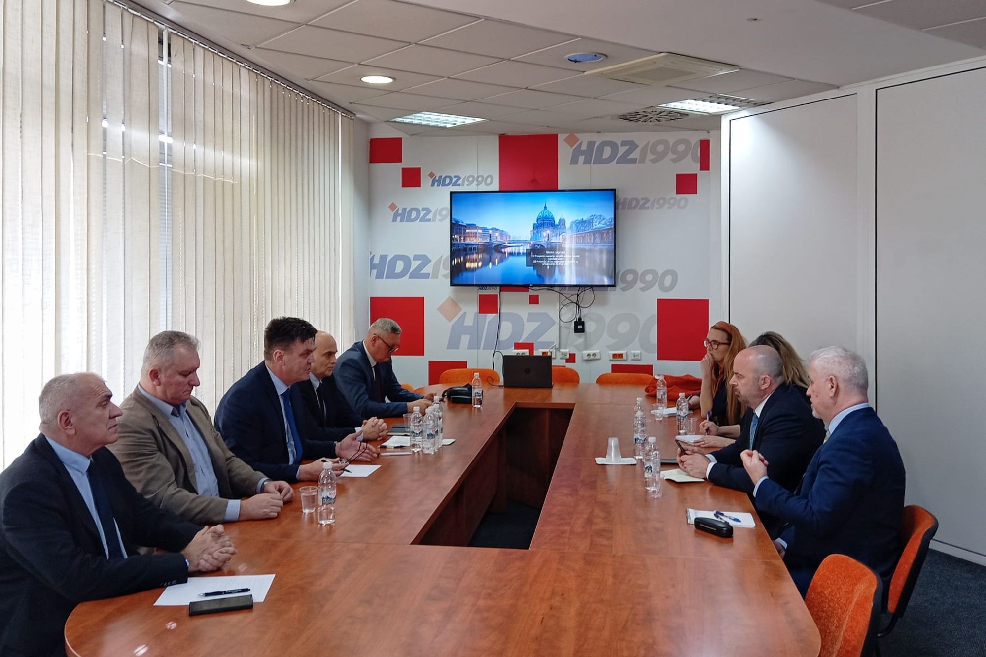 Ginkel u Mostaru s liderima novog političkog bloka hrvatskih stranaka