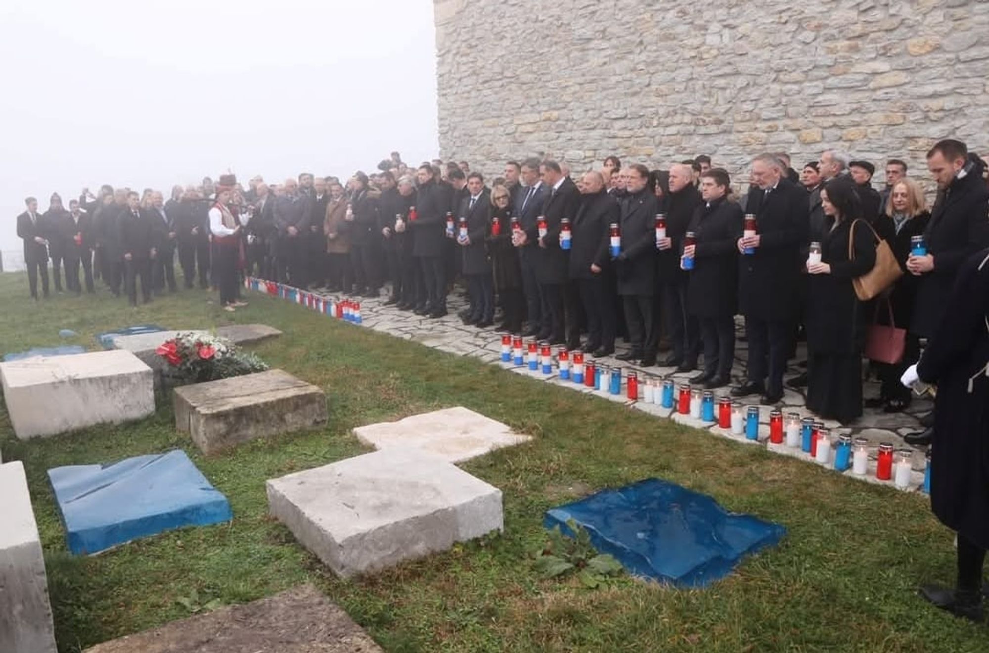 Izaslanstvo HNP-a na celu s predsjednikom Ivanom Vukadinom nazocilo je obiljezavanju 25 godina od smrti prvog hrvatskog predsjednika dr. Franje Tuđmana.
