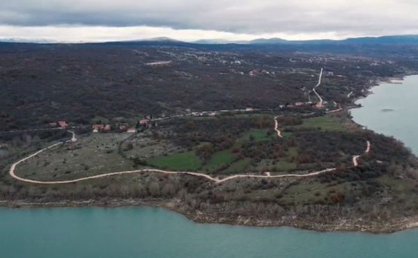 Završeni radovi na izgradnji šetnice oko Buškog jezera