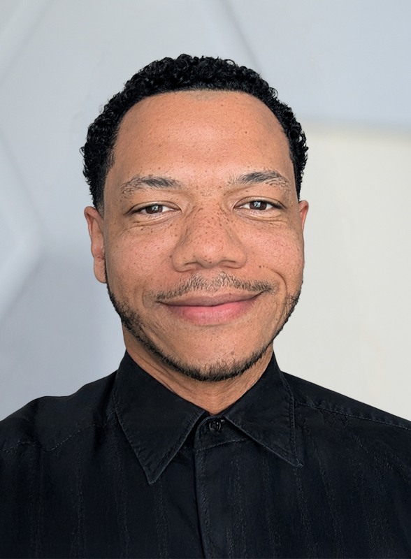 Michael Colón Headshot RN