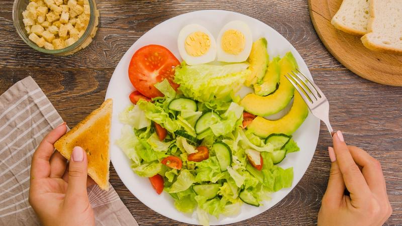 How an Eating Disorder Program Helps Manage Binge-Eating Episodes