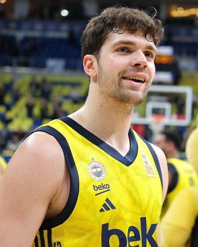 Tarik Biberović