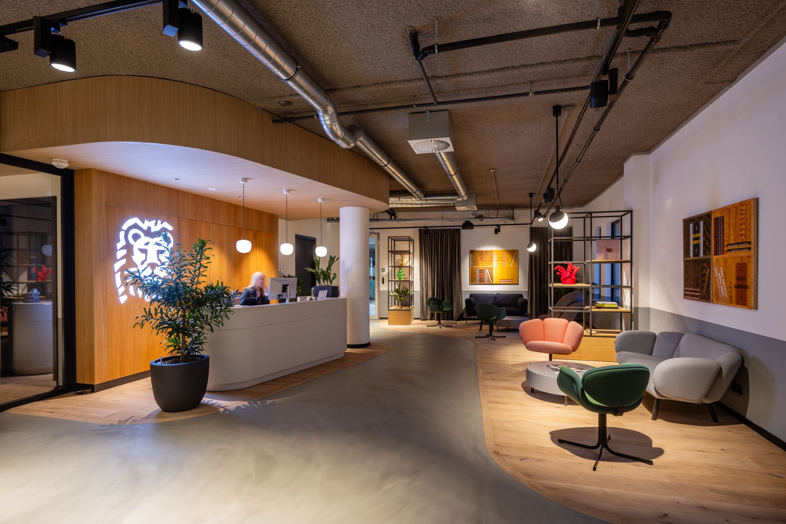 Duurzaam vernieuwd ING Huis en kantoor in Zwolle heropend