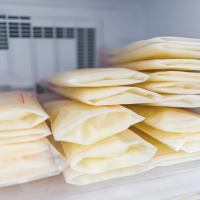 Lizzy: “My breast milk has been in the freezer for 5 years, I can't bring myself to part with it..”