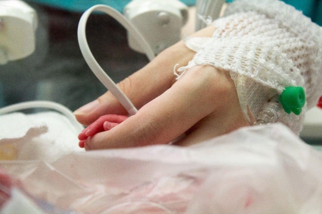 Met 27 weken wordt mijn drieling geboren