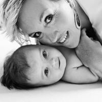 Constantly wetting your pants after giving birth?! Yes, I suffered from that, like many other moms