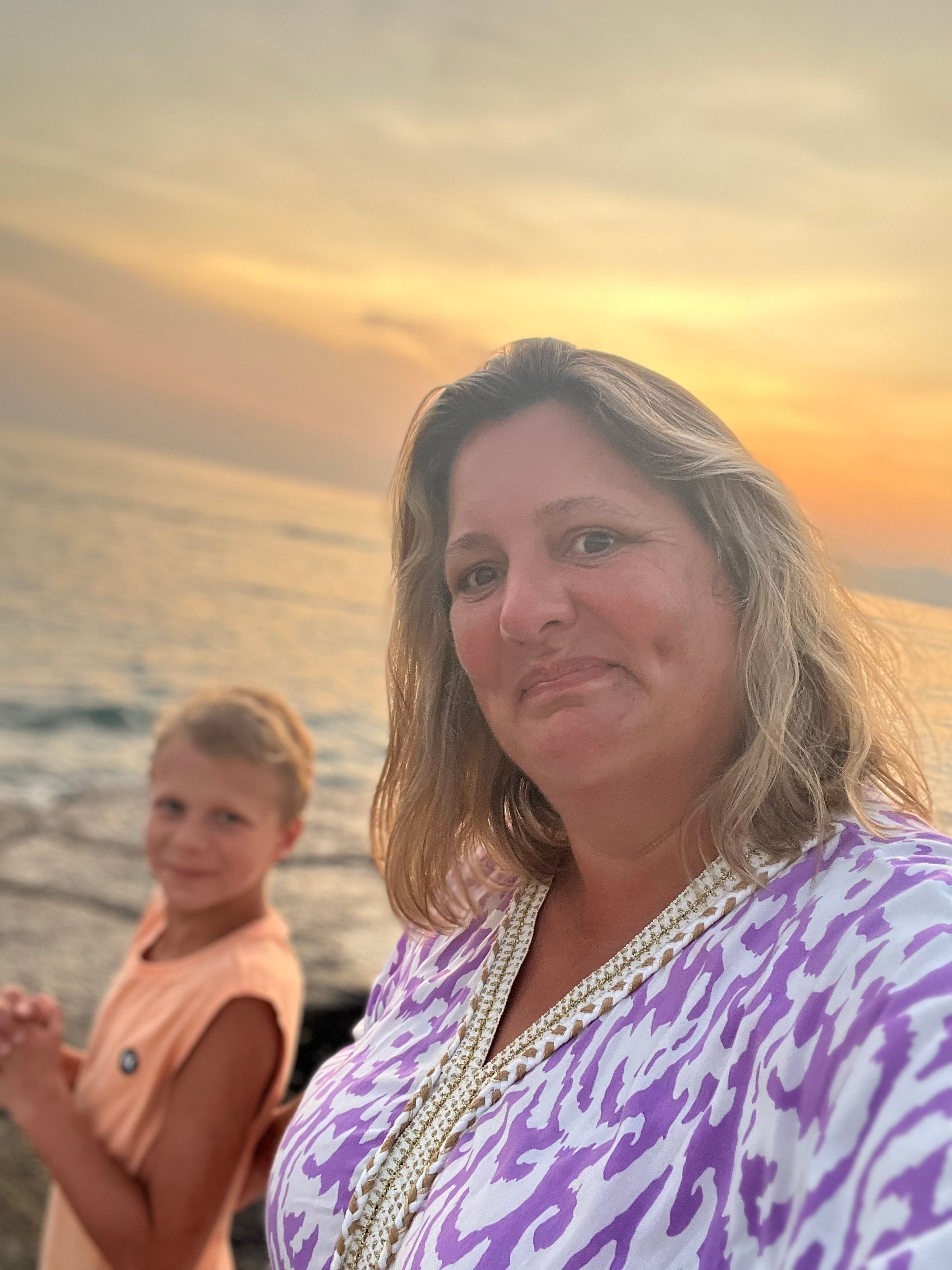 Femke  de Kort - Zoon met Tos en is geëmigreerde naar Bali