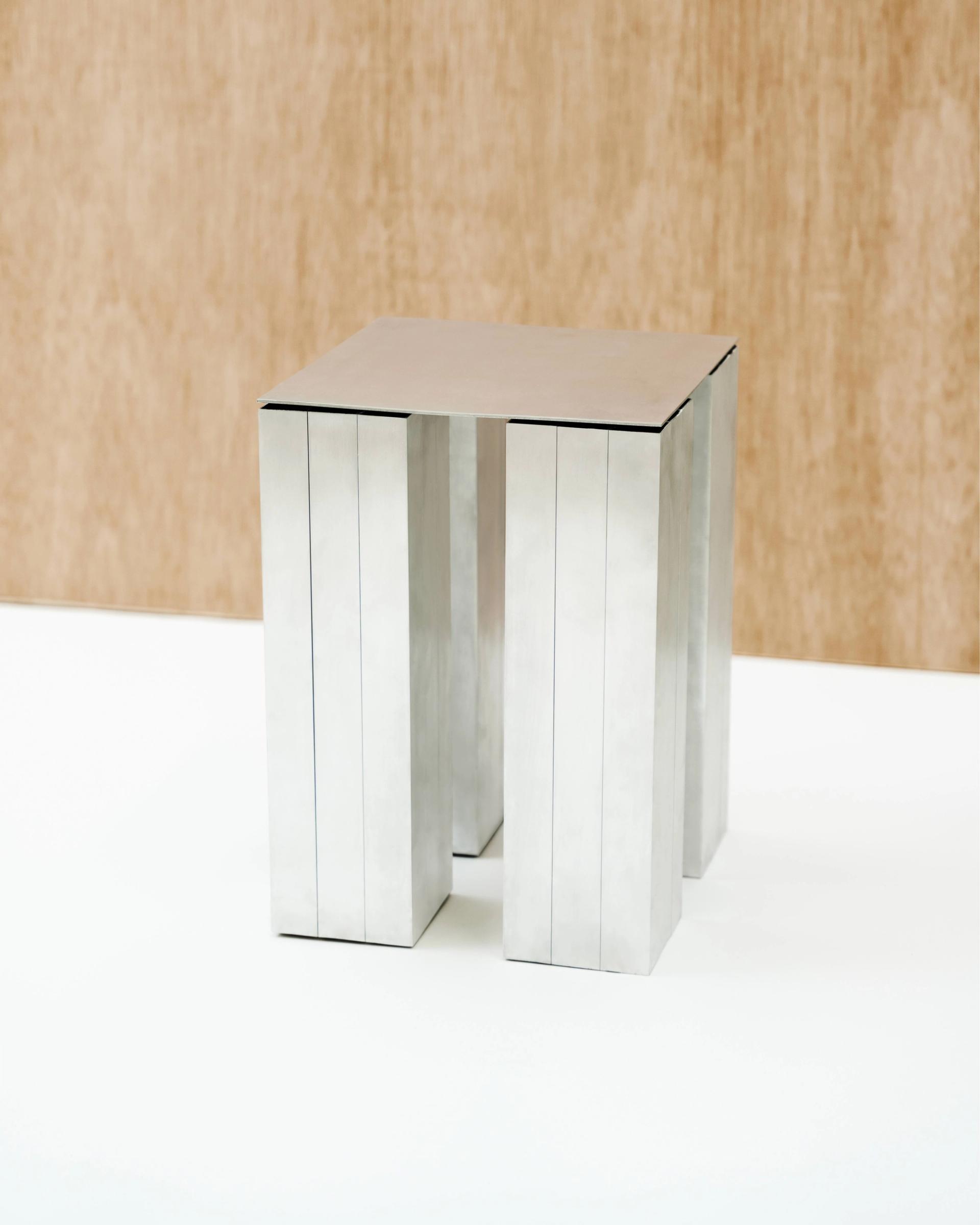 mesura, objects: Stool 001 (Fig. 4)