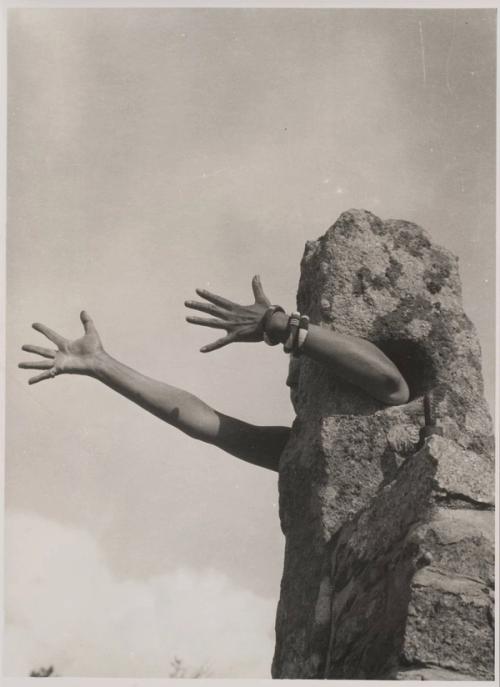 mesura, Stone, Glass and Body: (Thumbnail)