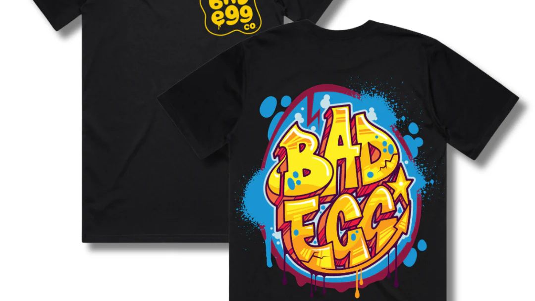 Illustration of a cracked egg with a discount tag