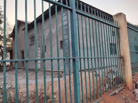 Multipurpose hall under construction in the MATOLEO 2 neighborhood