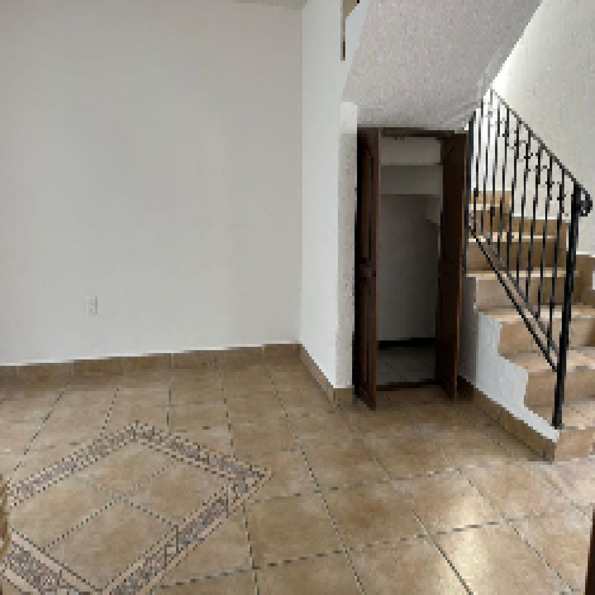 Venta de Casa sola en Plazas Del Sol 3ra Sección - 2