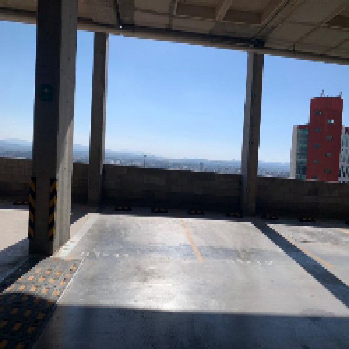 Renta de Departamento en Zona Diamante - 1