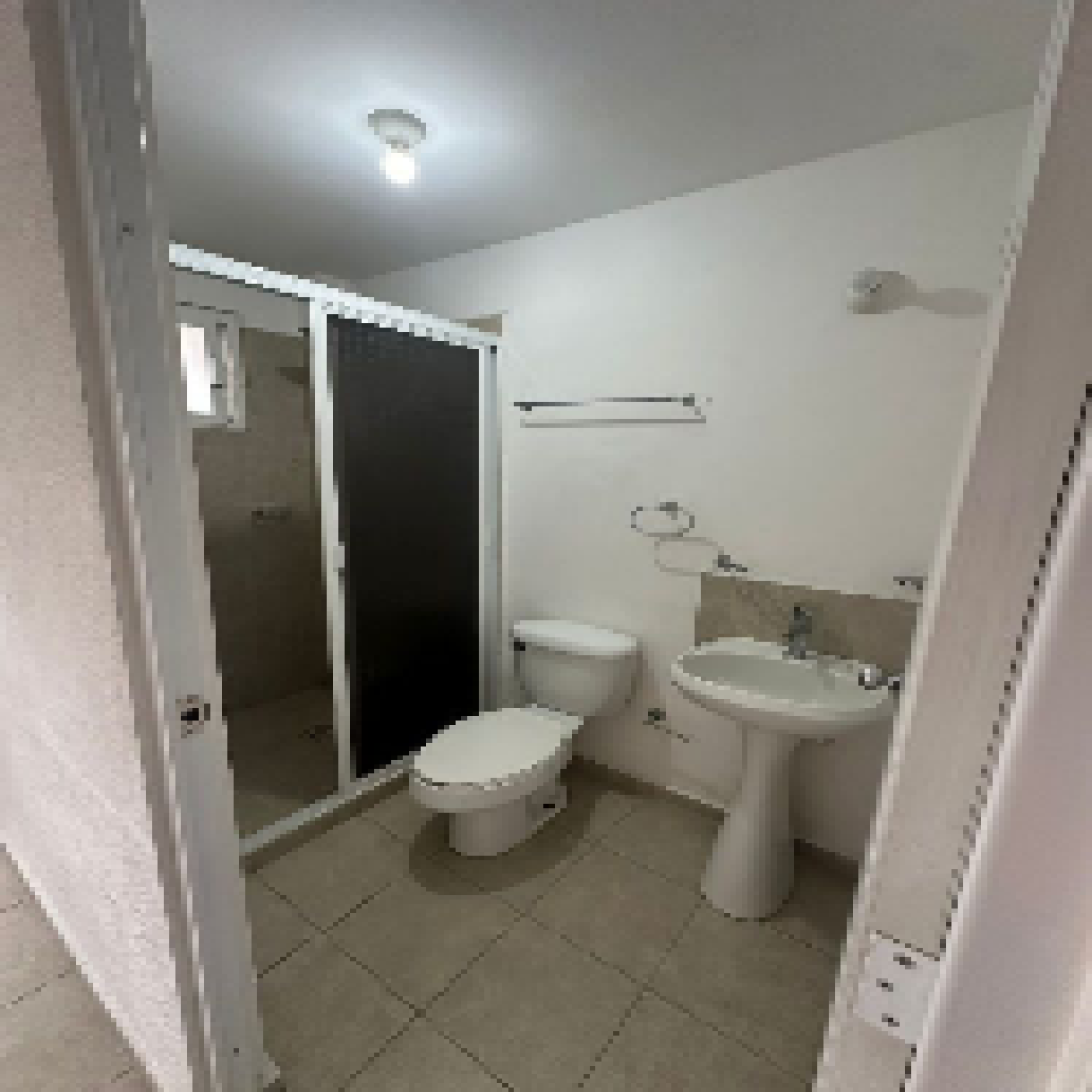 Hermosa casa en TRES CANTOS RESIDENCIAL 3 recámaras - 5