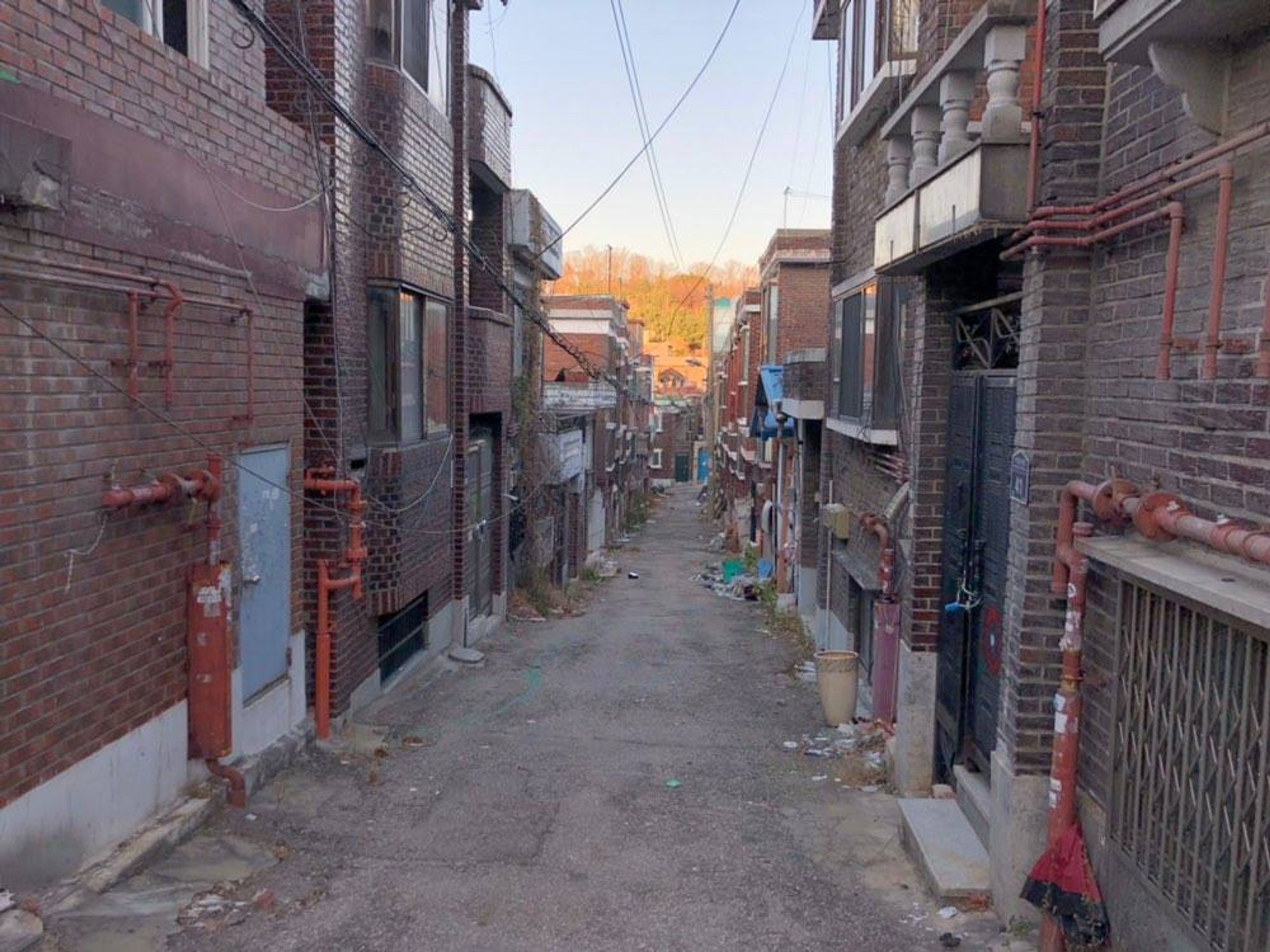 사라지는 신흥의 모습을 기록하다