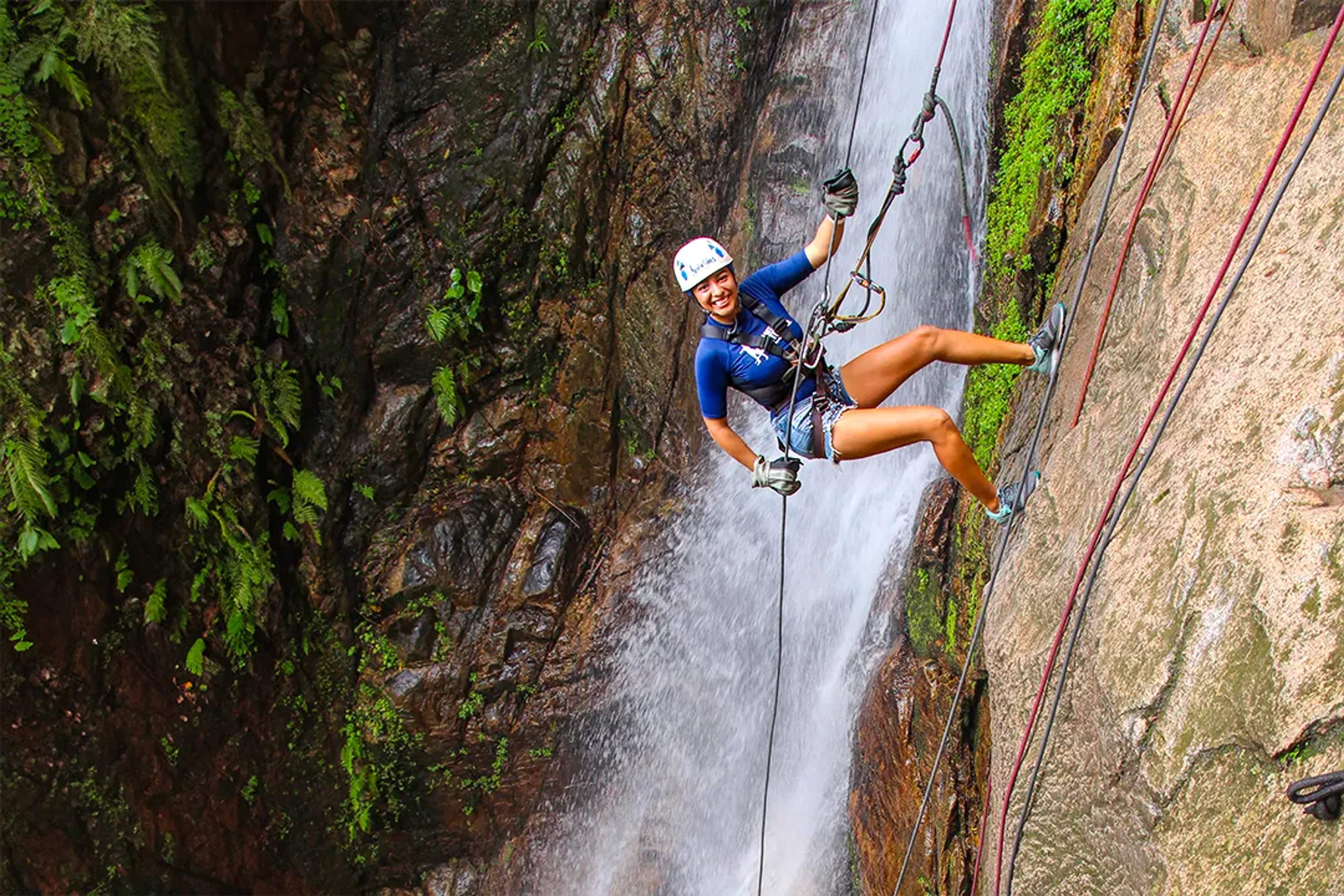 Outdoor Adventure en Puerto Vallarta con rappel en cascada, descenso de cañón y expedición en la selva