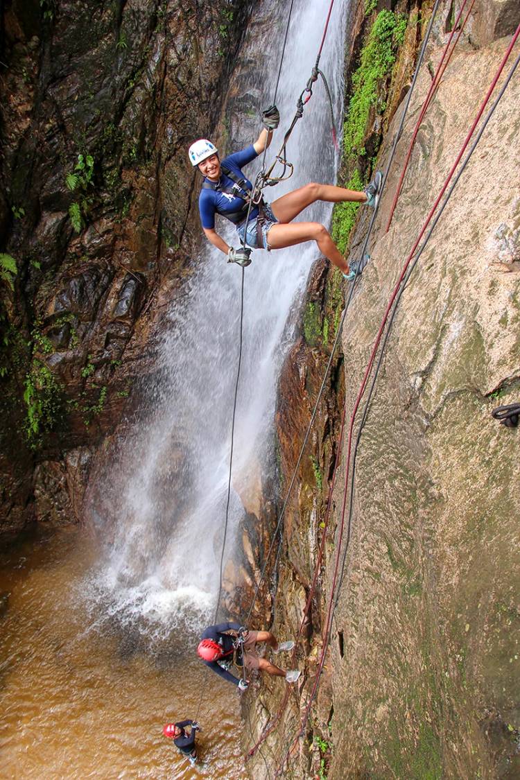 Tour package with rappel in Puerto Vallarta waterfalls.