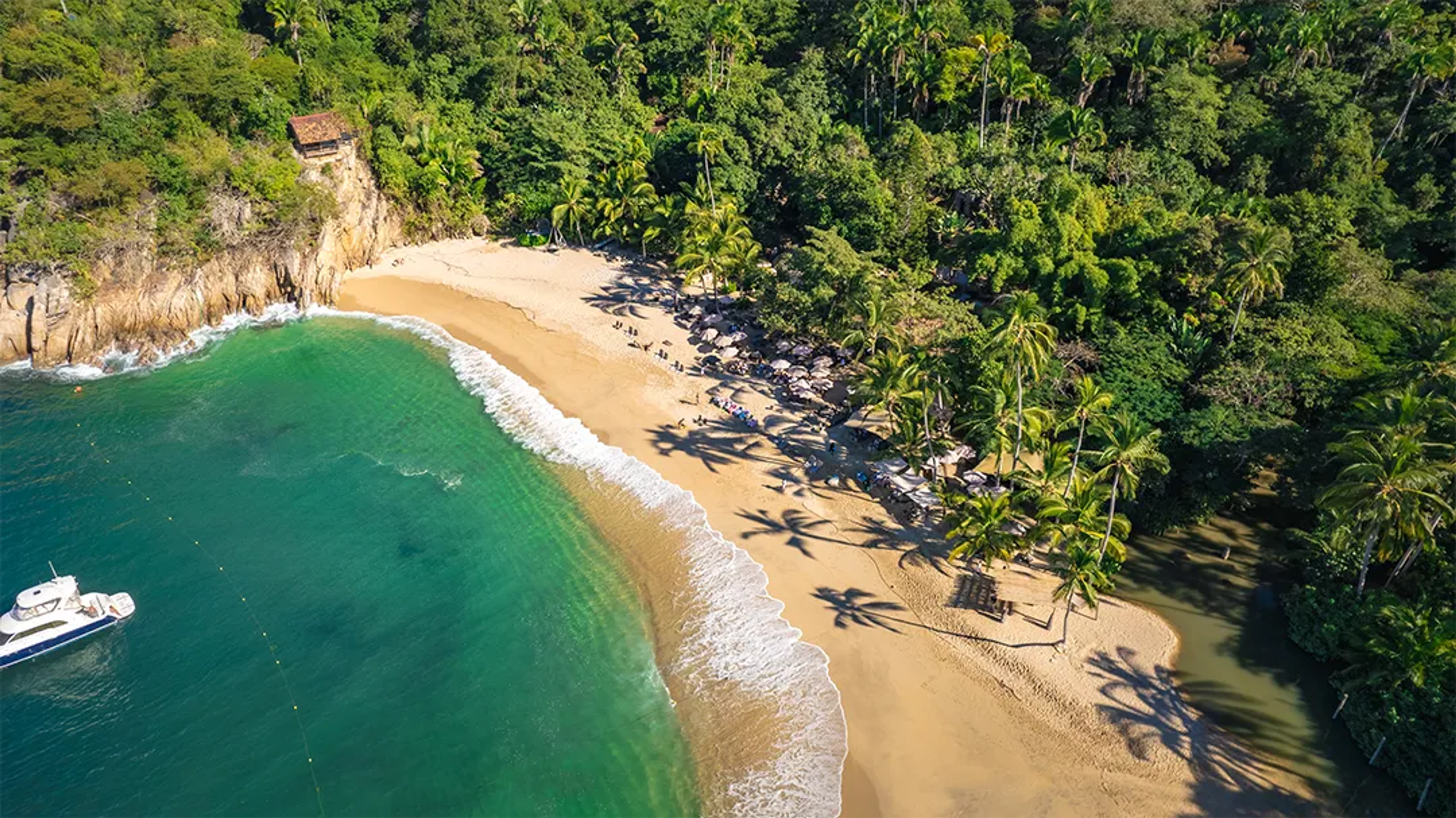 Majahuitas es una reserva natural protegida por Vallarta Adventures.