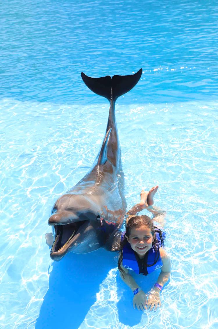 Girl doing one of the best activities for vacations with kids in Puerto Vallarta.