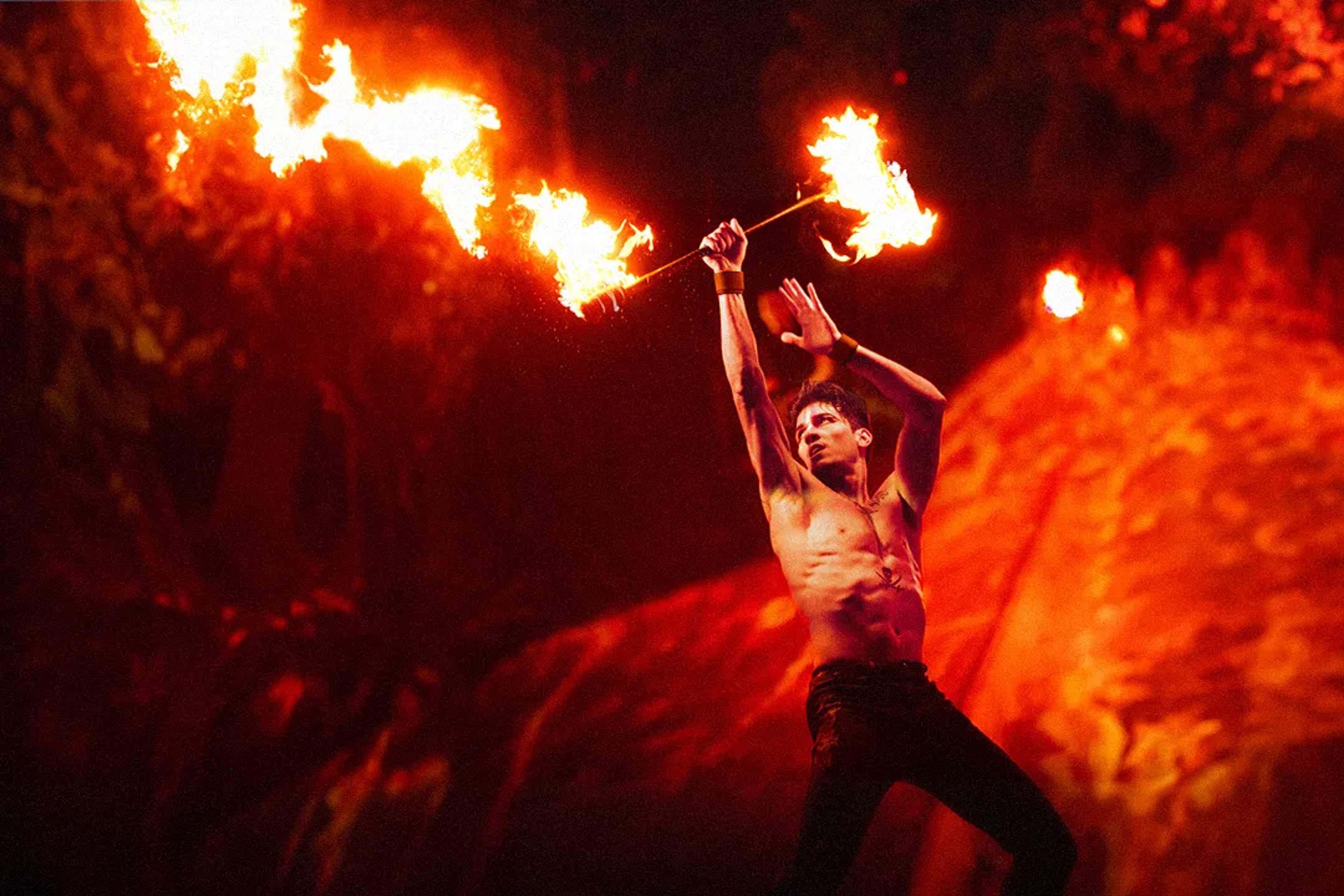 PUERTO VALLARTA: SHOWS Y ENTRETENIMIENTO POR LA NOCHE