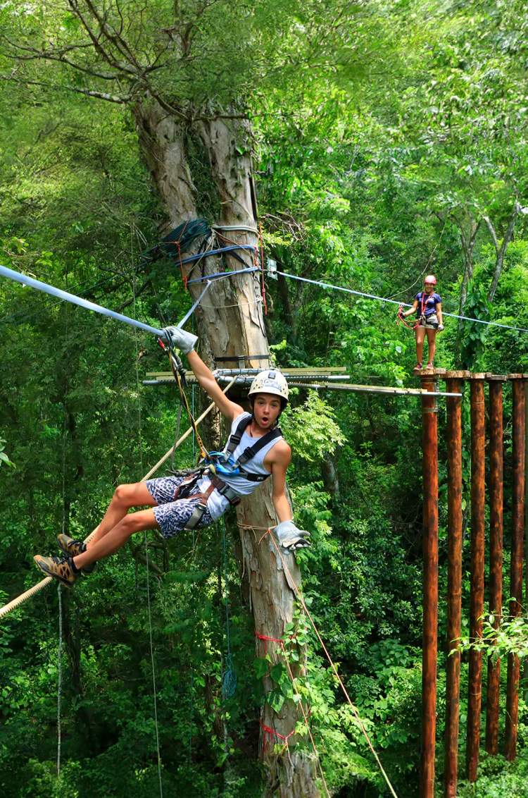 Step across & Double cross tightrope, on the most exciting Adventures Park in Puerto Vallarta, Extreme Adventure.