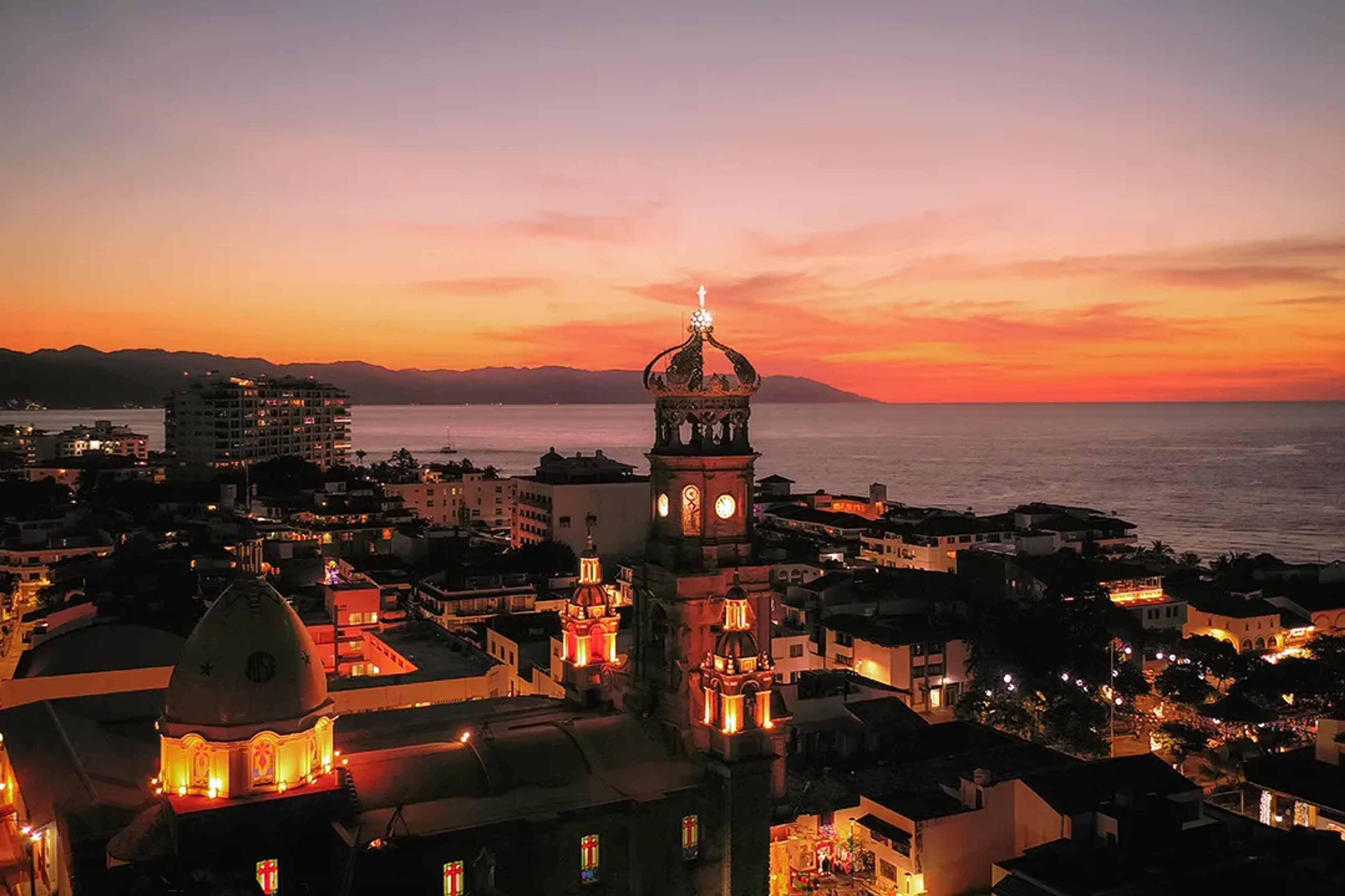 THANKSGIVING CELEBRATIONS IN PUERTO VALLARTA