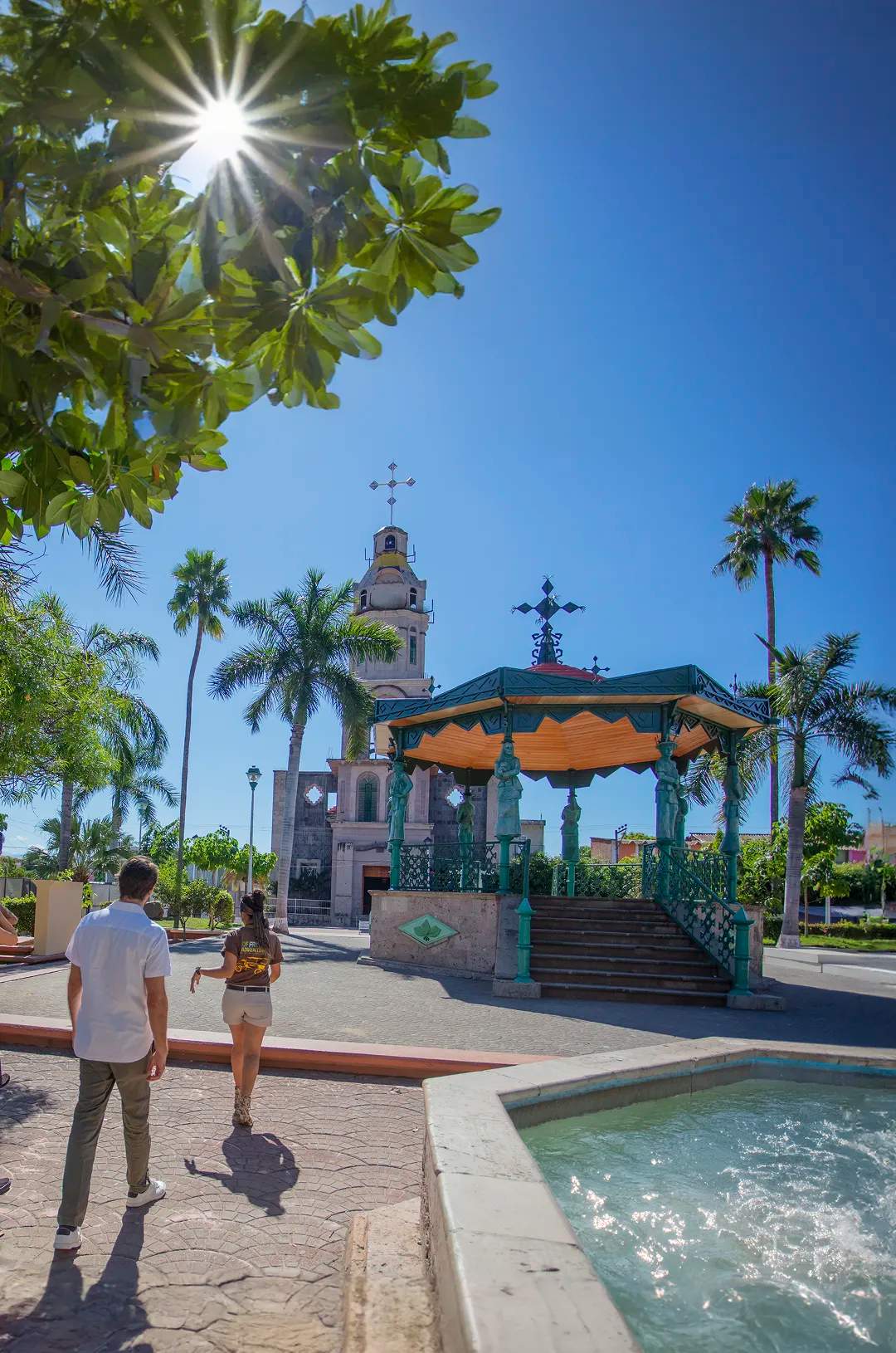 Travelers visiting some of the rural towns near Puerto Vallarta in a enjoyable walking tour.