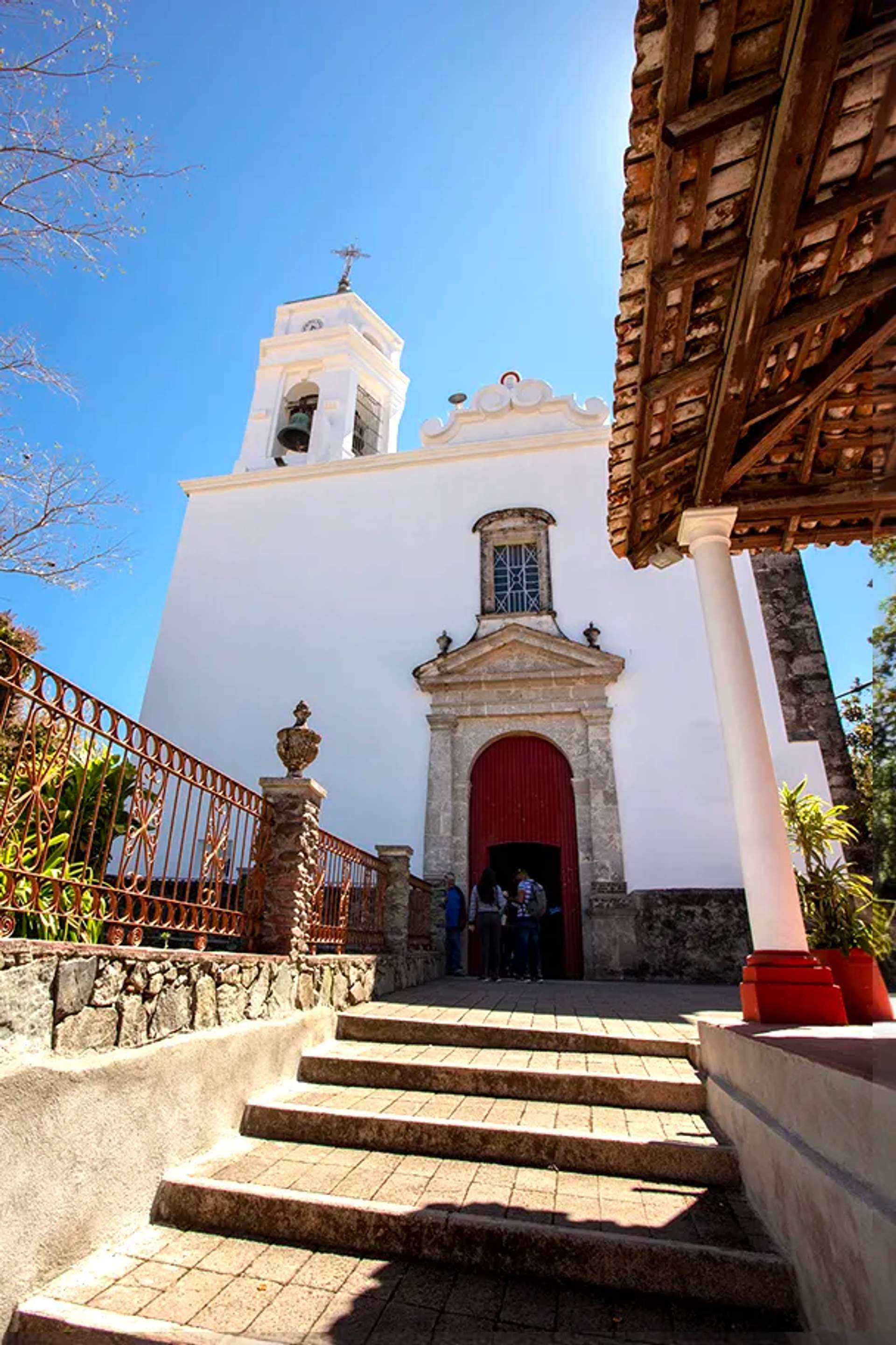 San Sebastian del Oeste tours.