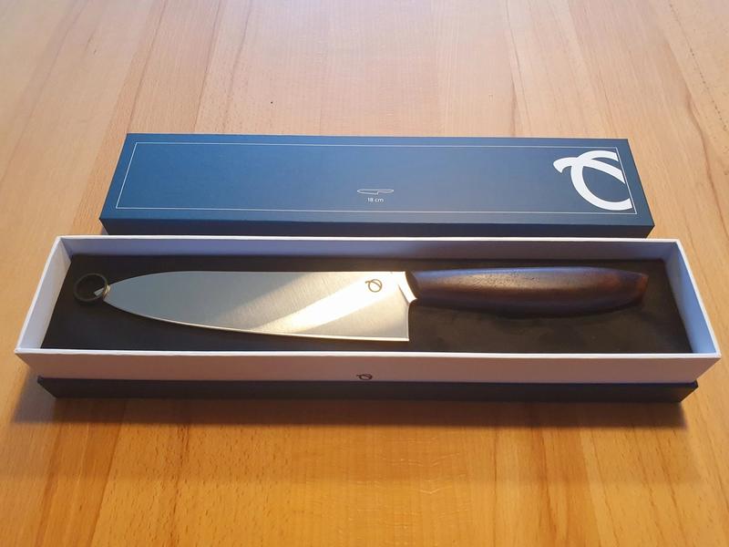 Couteau de chef Olavson chêne des marais avec emballage